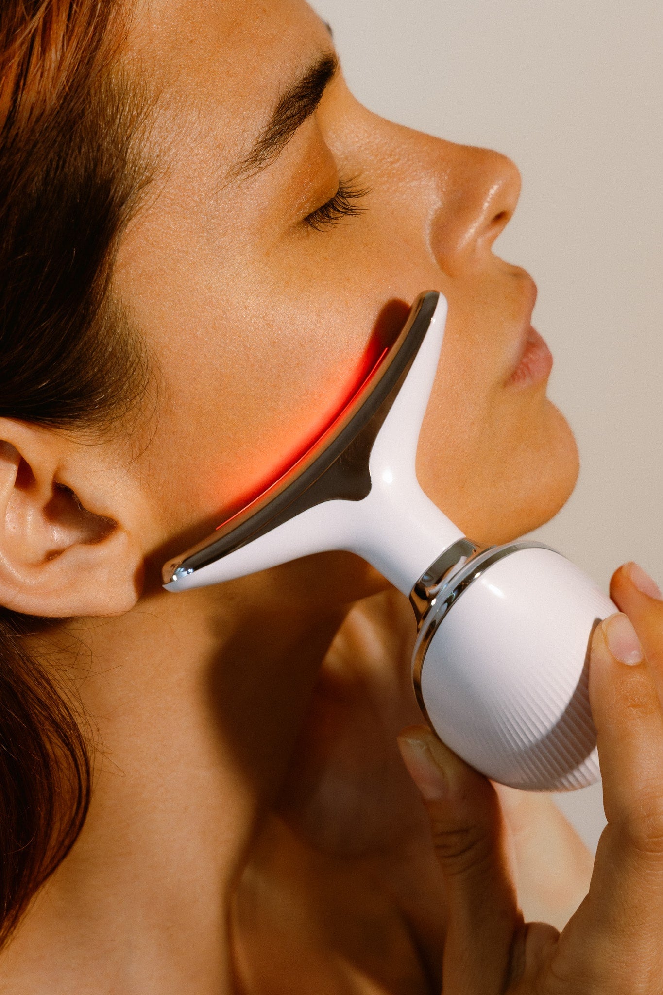 GlowTouch™ Facial Sculptor